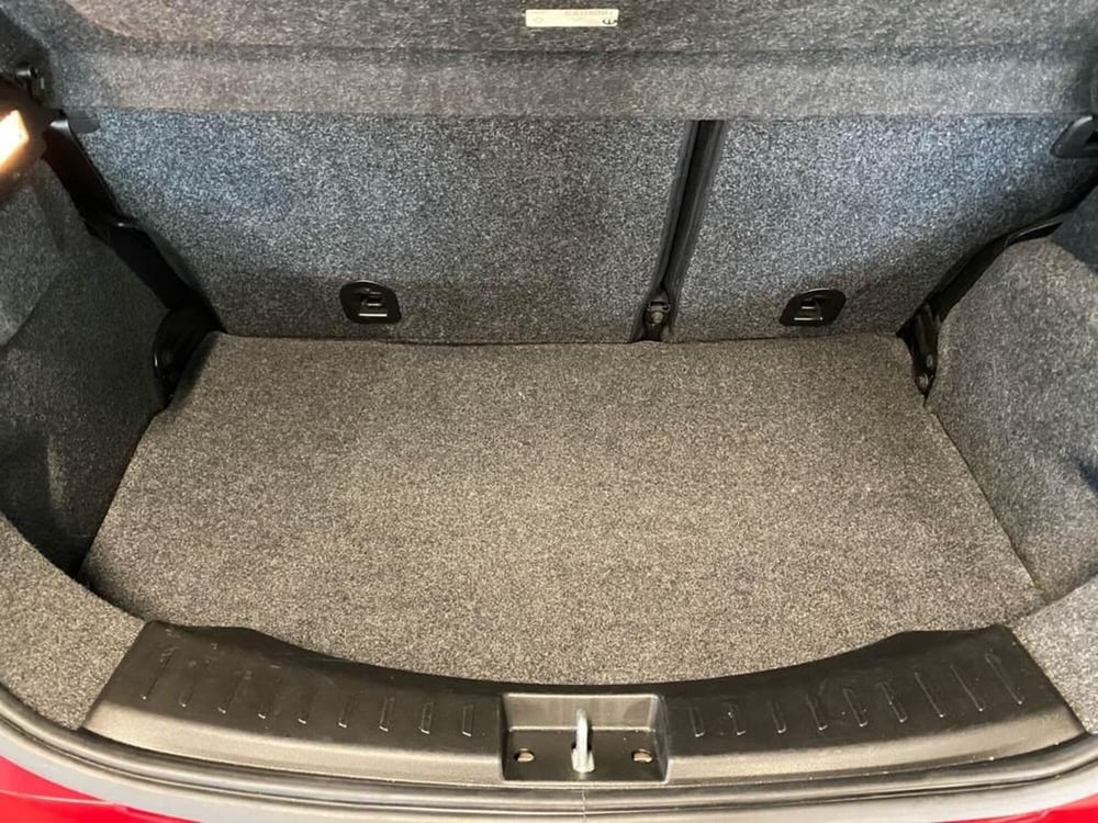 Lancia Ypsilon usata a Torino (9)
