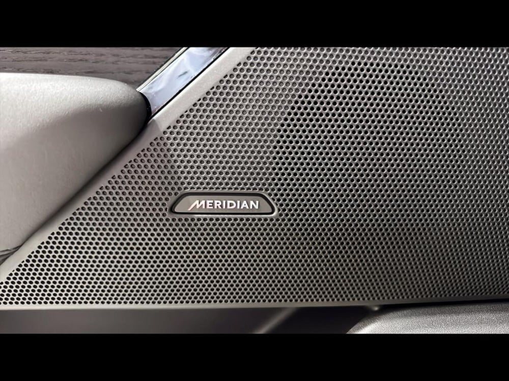 Land Rover Range Rover Velar nuova a Varese (13)
