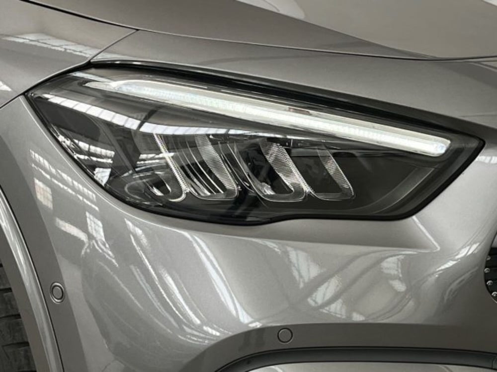 Mercedes-Benz GLA SUV nuova a Verona (17)