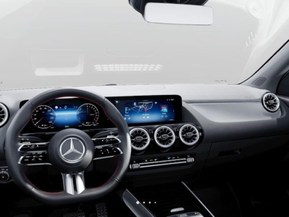 Mercedes-Benz GLA SUV nuova a Verona (5)