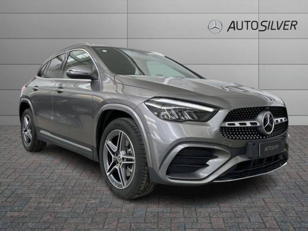 Mercedes-Benz GLA SUV nuova a Verona