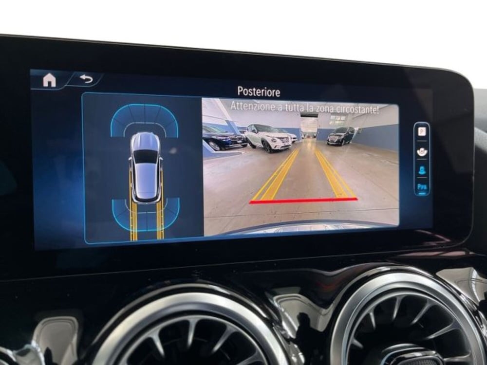 Mercedes-Benz GLA SUV nuova a Verona (12)