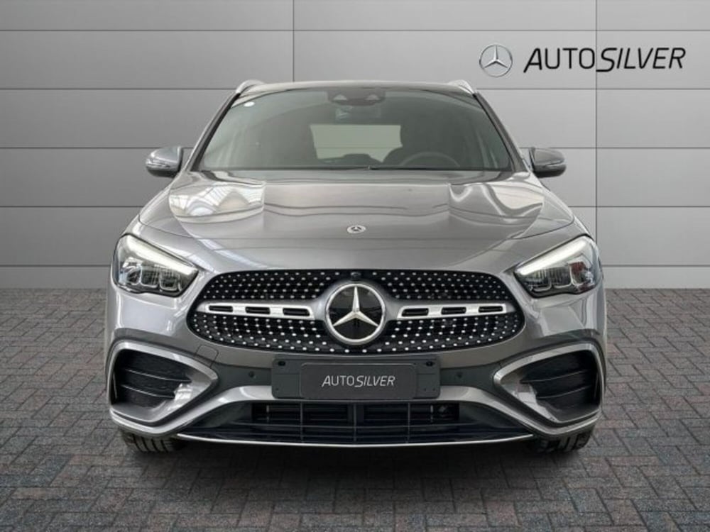 Mercedes-Benz GLA SUV nuova a Verona (3)