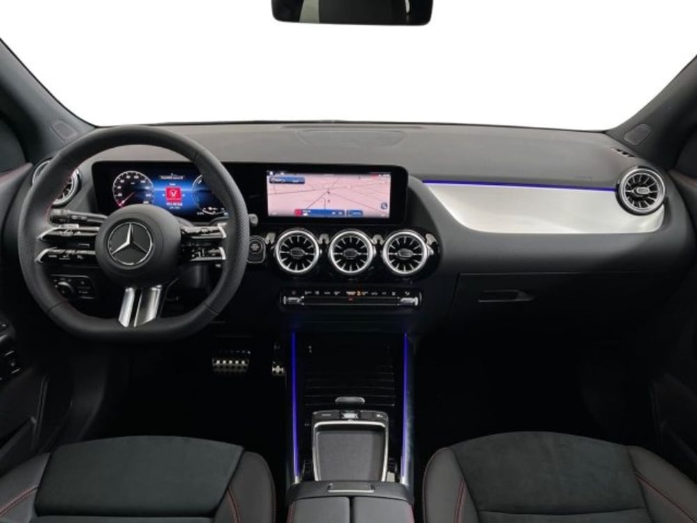 Mercedes-Benz GLA SUV nuova a Verona (9)