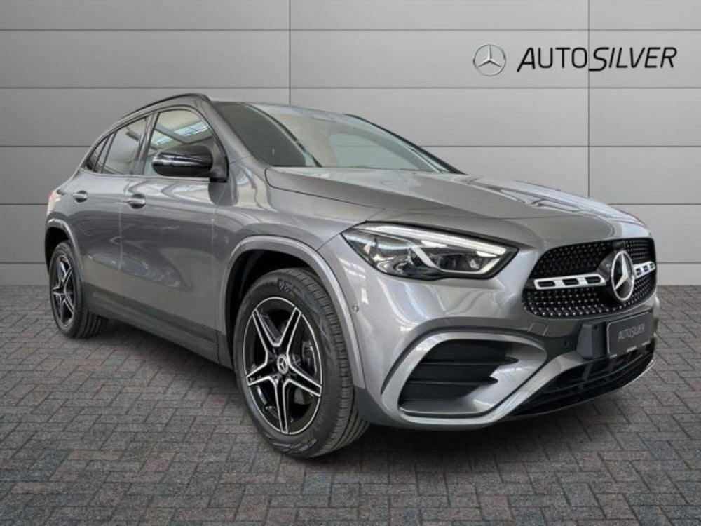 Mercedes-Benz GLA SUV nuova a Verona