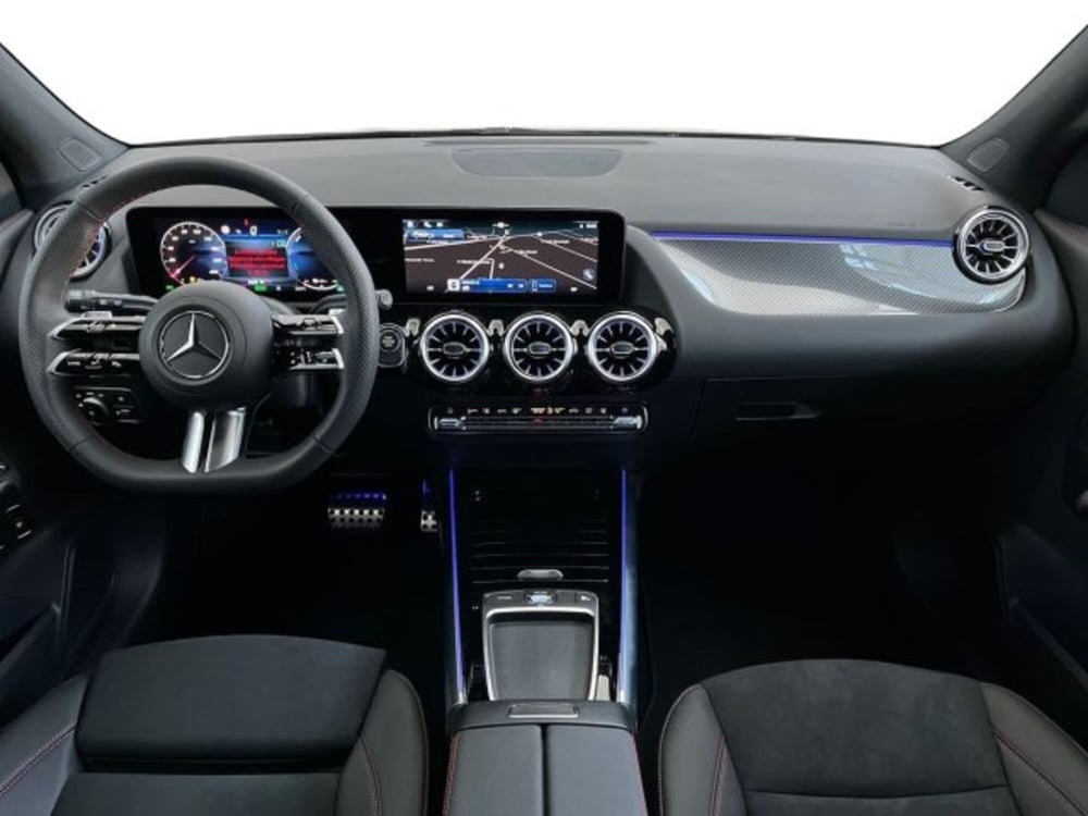 Mercedes-Benz GLA SUV nuova a Verona (10)