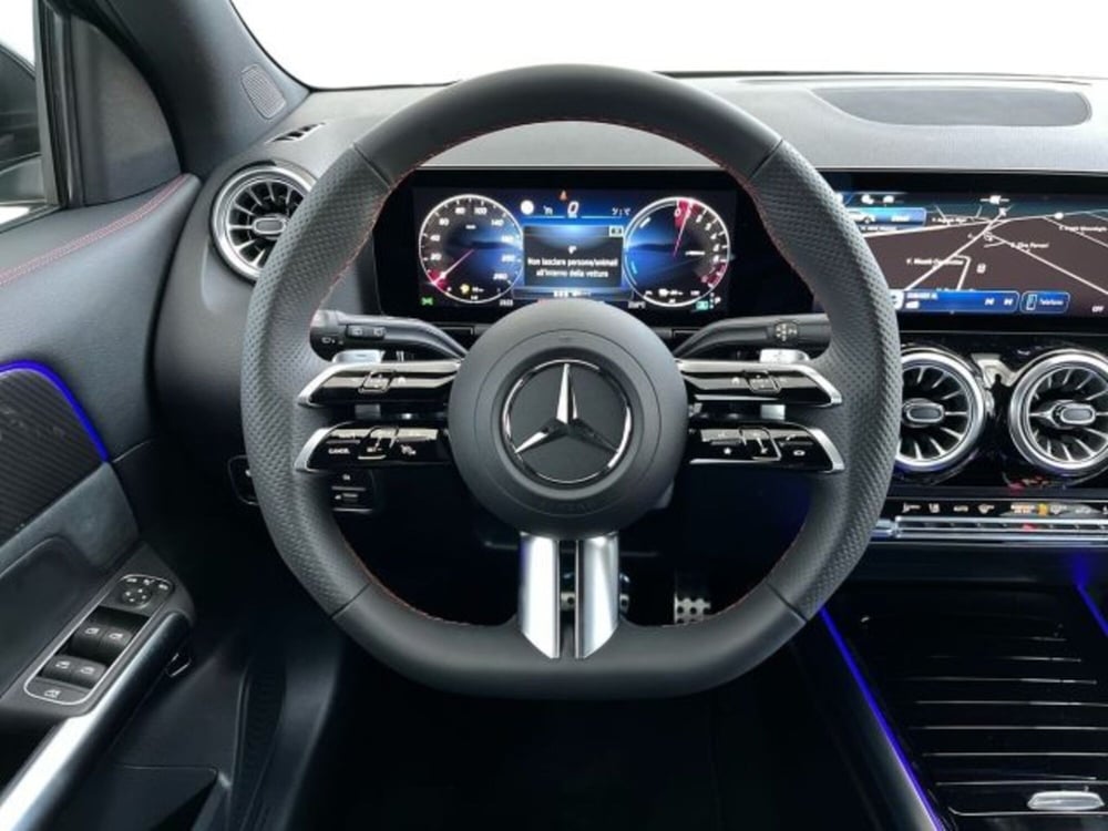 Mercedes-Benz GLA SUV nuova a Verona (11)