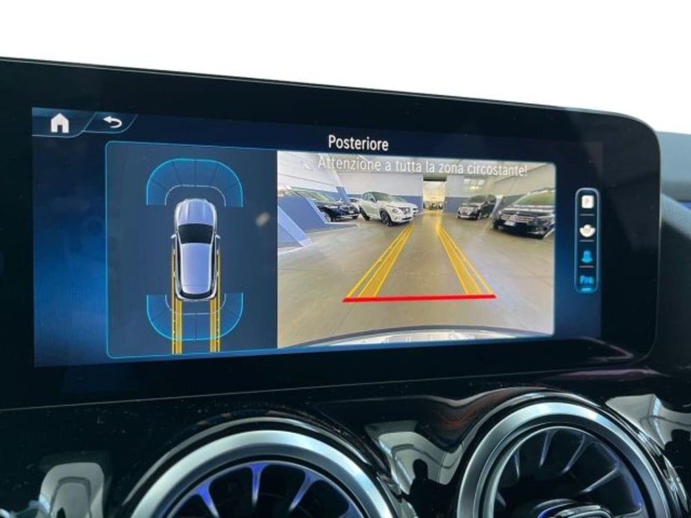 Mercedes-Benz GLA SUV nuova a Verona (12)