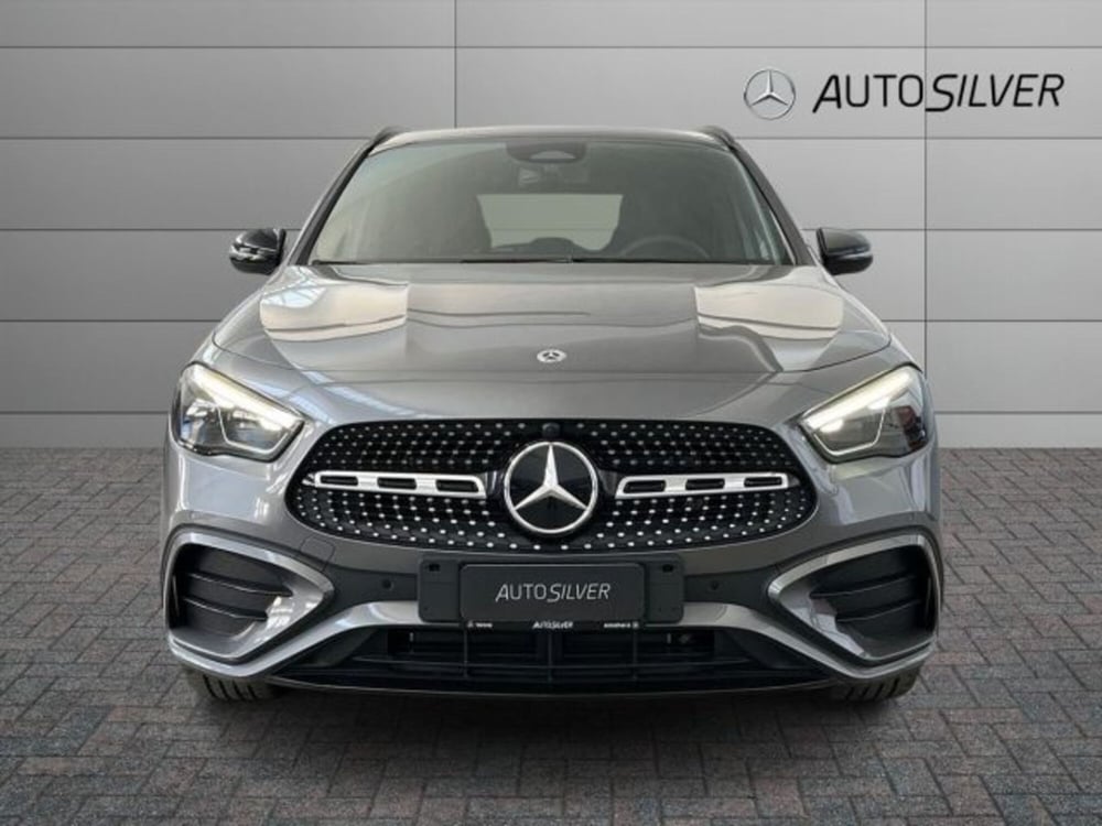 Mercedes-Benz GLA SUV nuova a Verona (3)