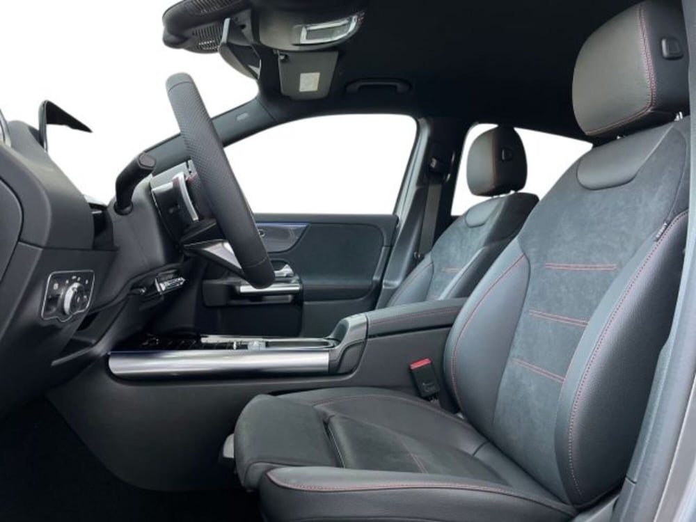 Mercedes-Benz GLA SUV nuova a Verona (9)