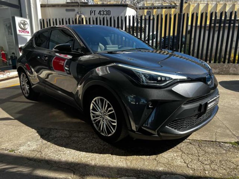 Toyota Toyota C-HR usata a Sassari (3)