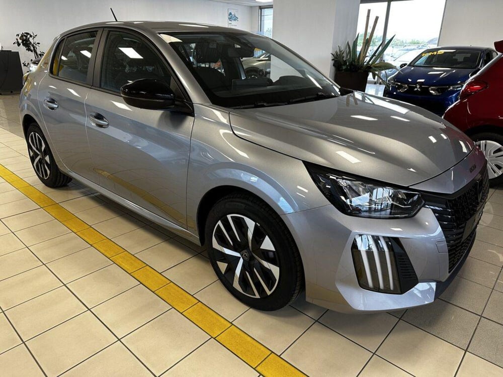 Peugeot 208 nuova a Torino (2)