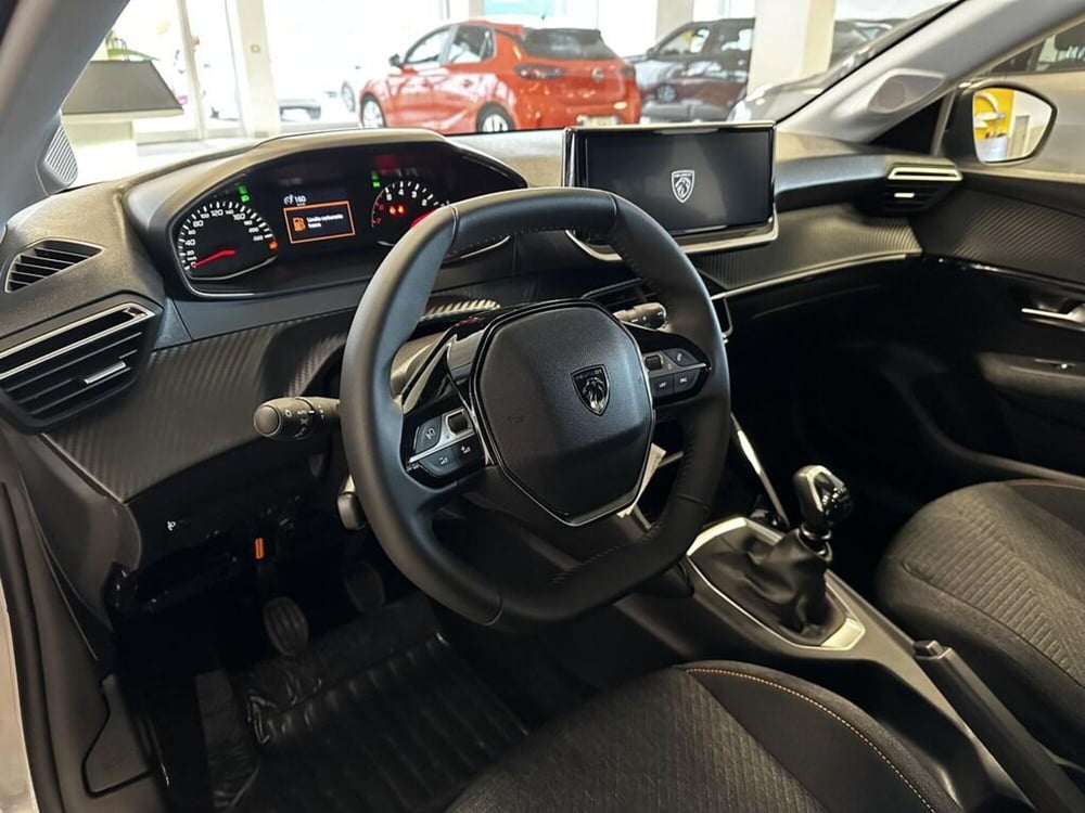 Peugeot 208 nuova a Torino (9)