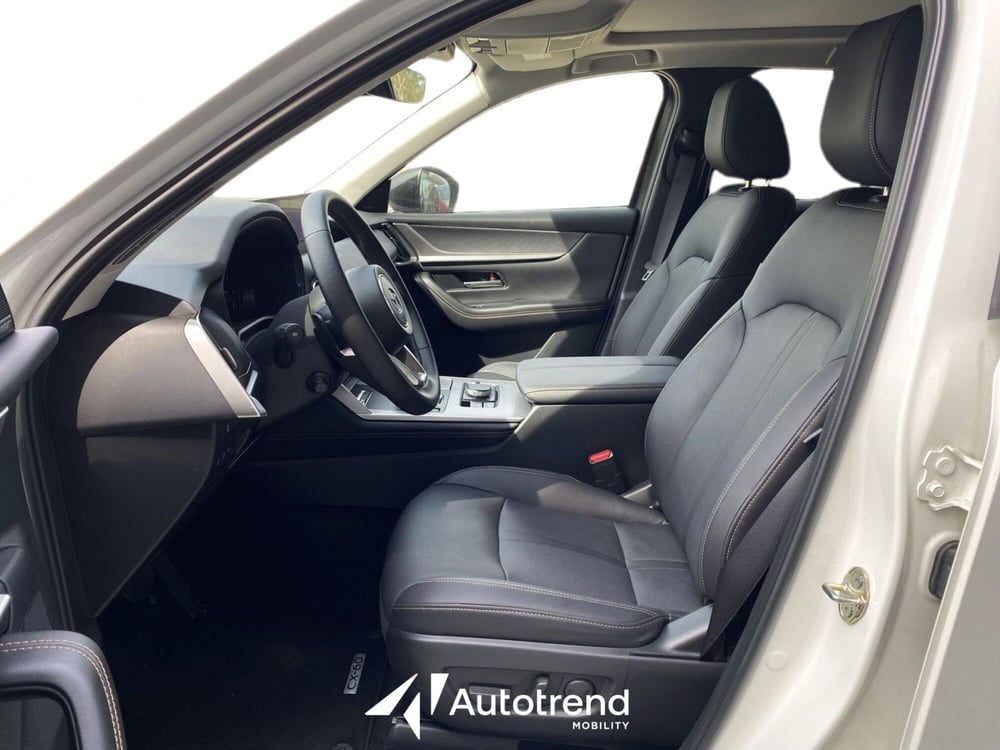 Mazda CX-60 usata a Bari (6)