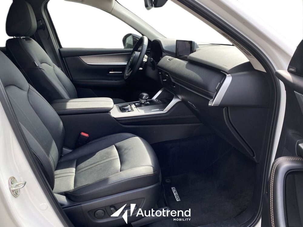 Mazda CX-60 usata a Bari (9)