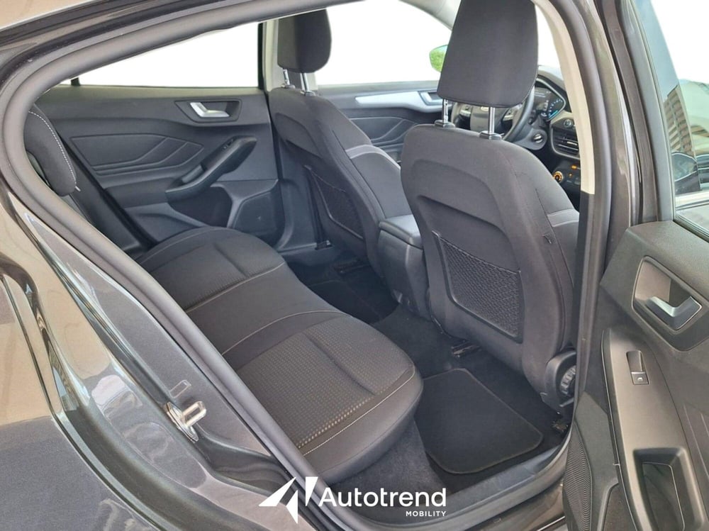 Ford Focus usata a Bari (12)