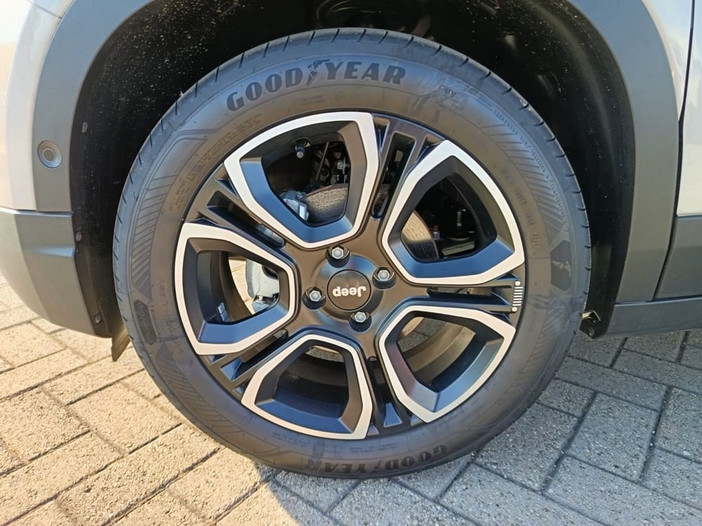Jeep Avenger nuova a Alessandria (12)