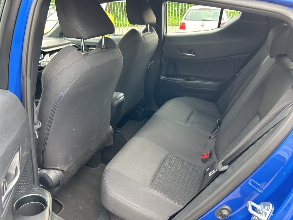 Toyota Toyota C-HR usata a Piacenza (12)