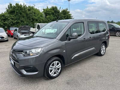 Toyota Proace City Verso City Verso 1.5D 130 CV S&amp;S Short D Lounge del 2020 usata a Piacenza