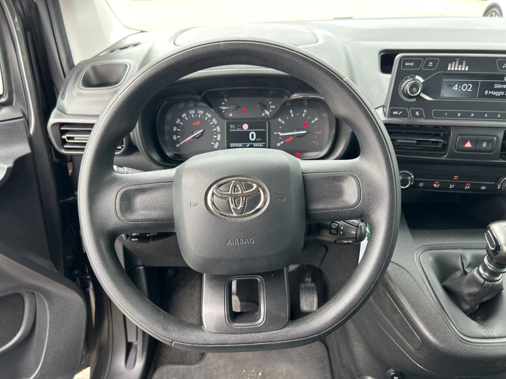 Toyota Proace City Verso usata a Piacenza (12)
