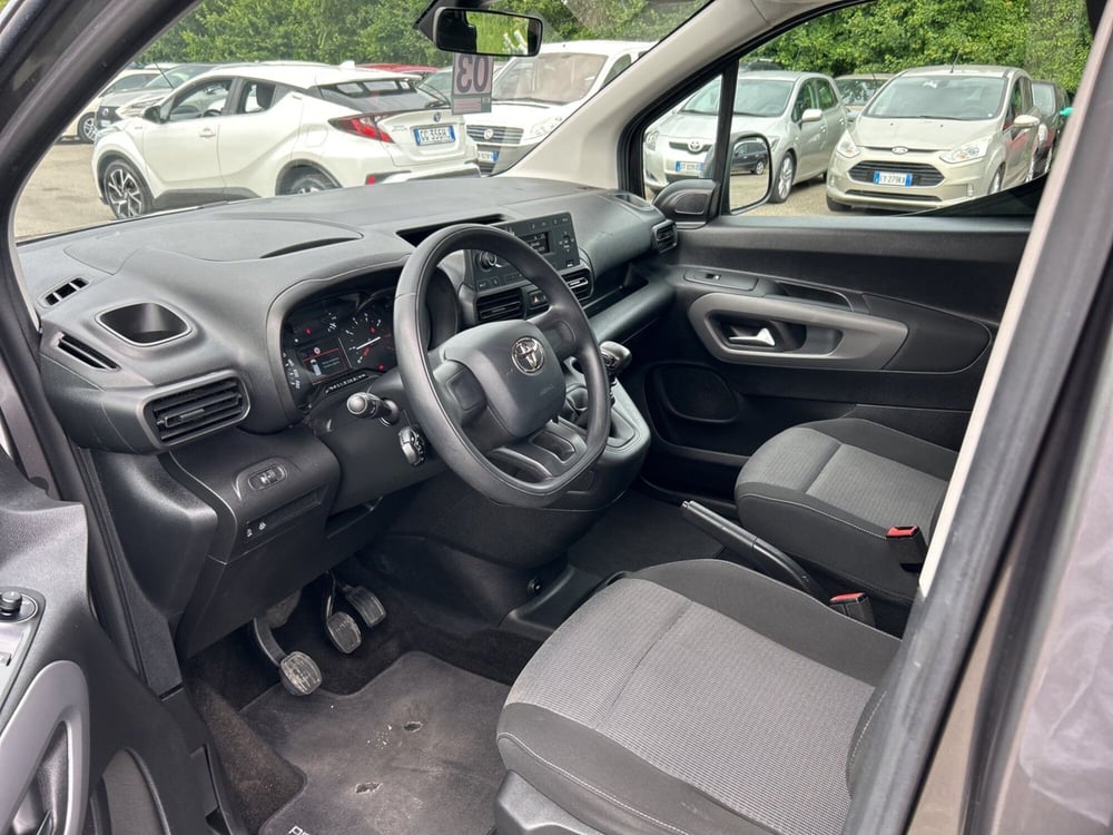 Toyota Proace City Verso usata a Piacenza (9)