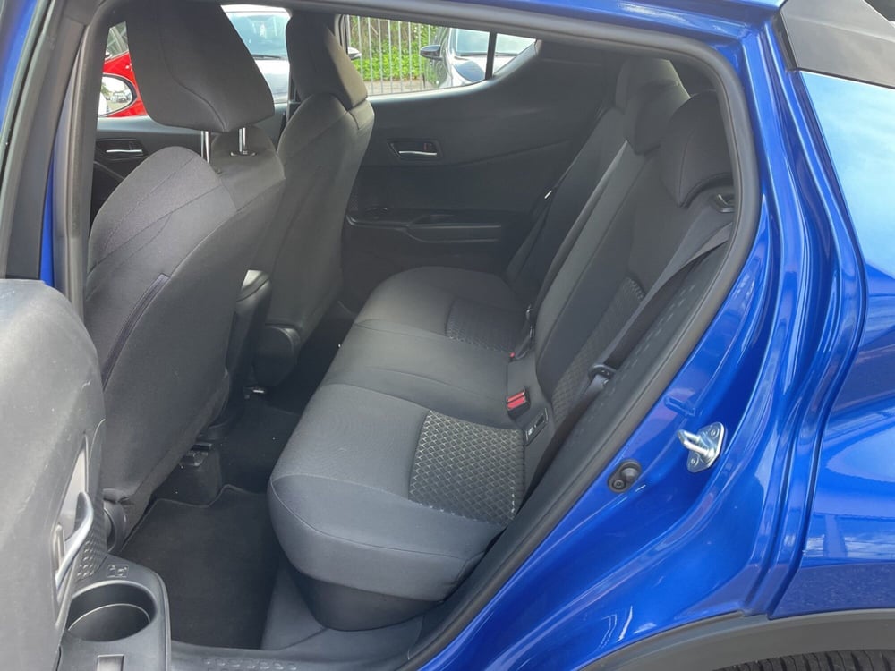 Toyota Toyota C-HR usata a Piacenza (12)