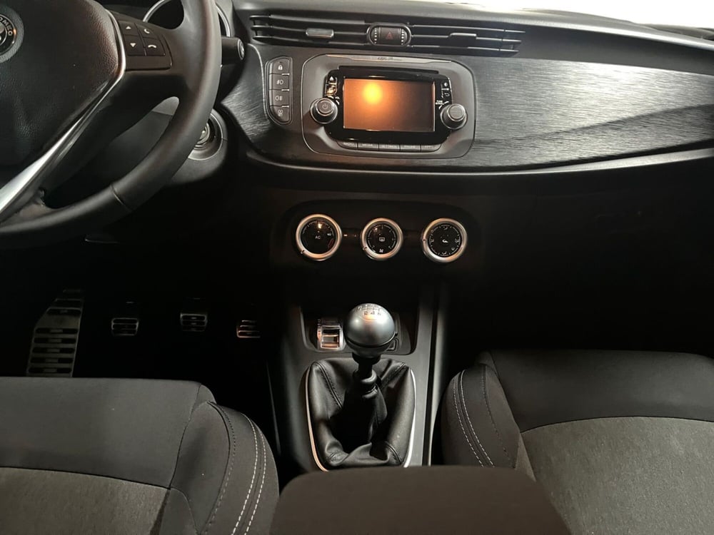 Alfa Romeo Giulietta usata a Modena (12)