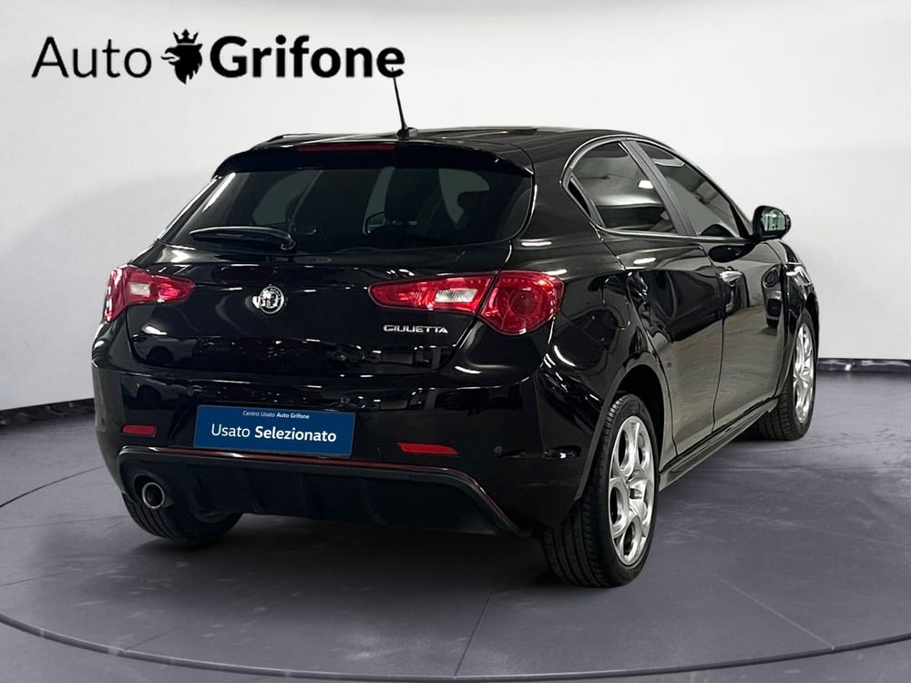 Alfa Romeo Giulietta usata a Modena (6)
