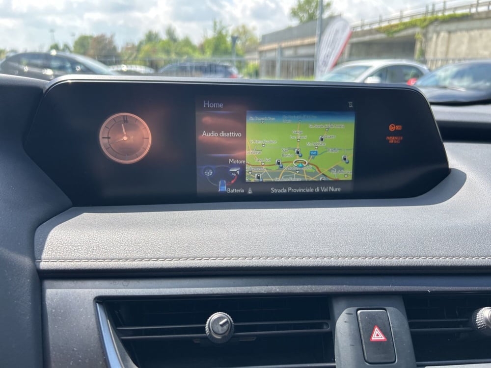 Lexus UX usata a Piacenza (14)