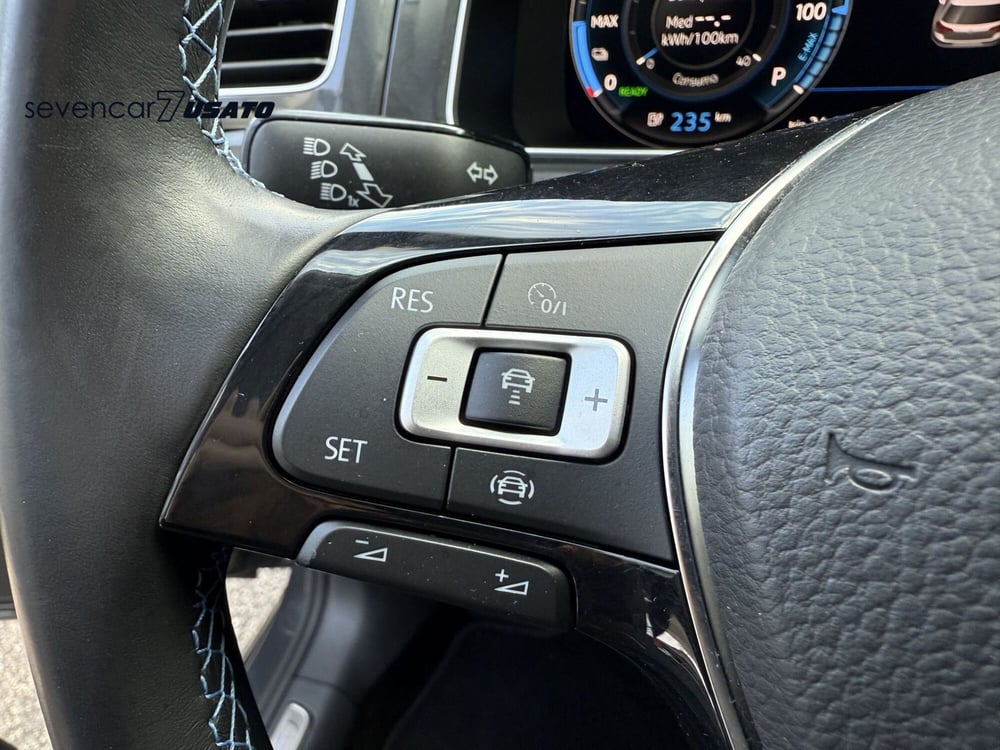 Volkswagen e-Golf usata a Verona (12)