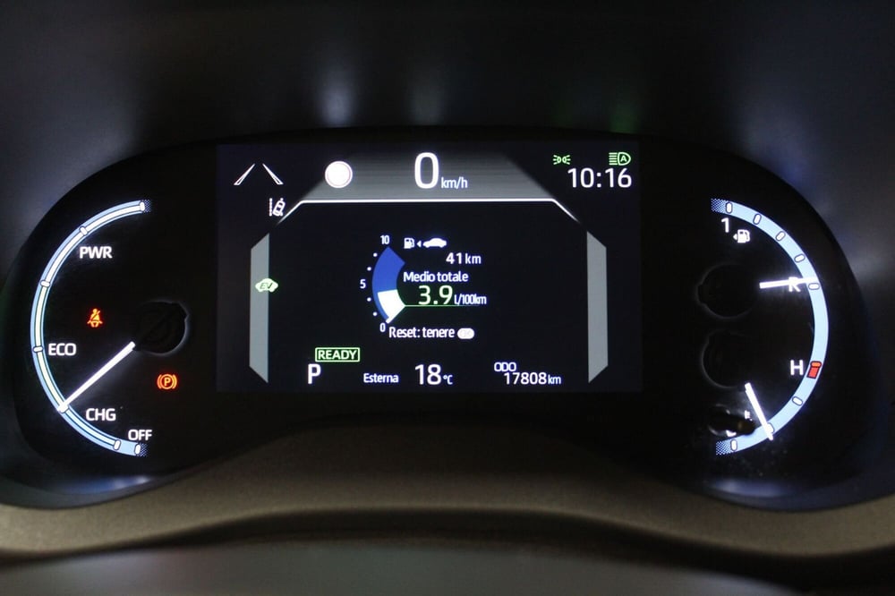 Toyota Yaris Cross usata a Trento (12)