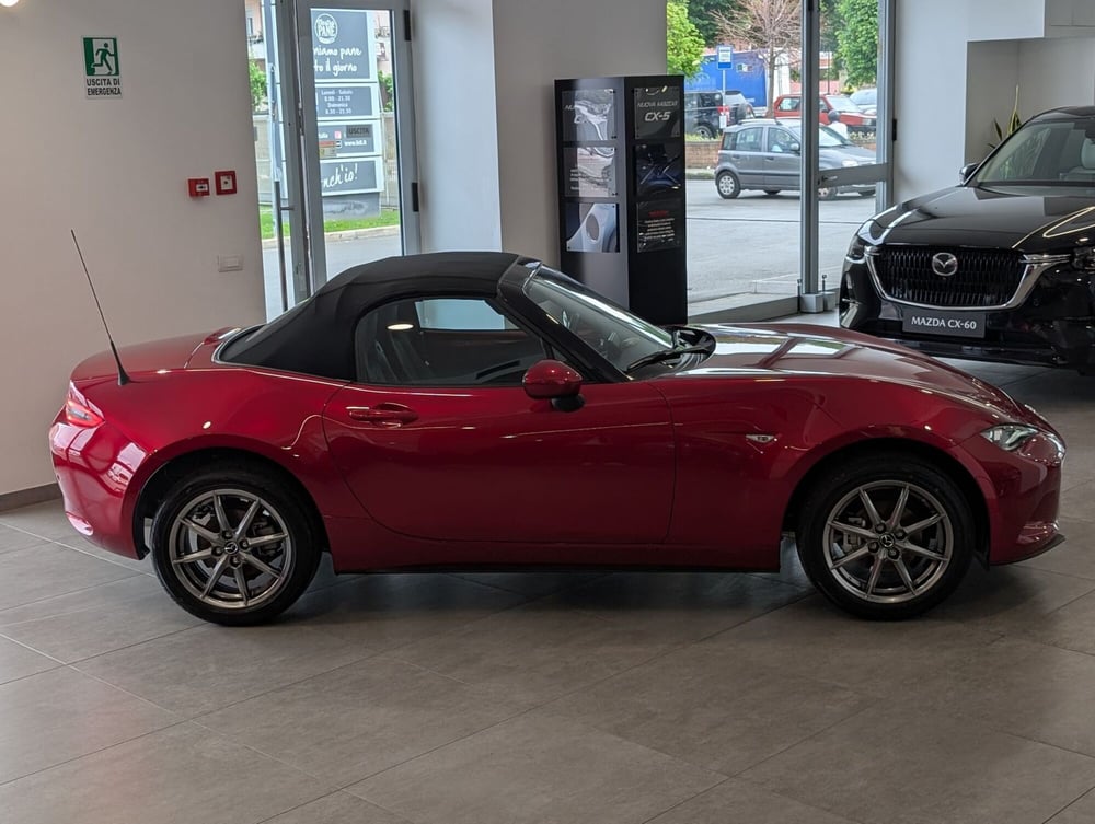 Mazda MX-5 nuova a Napoli (4)