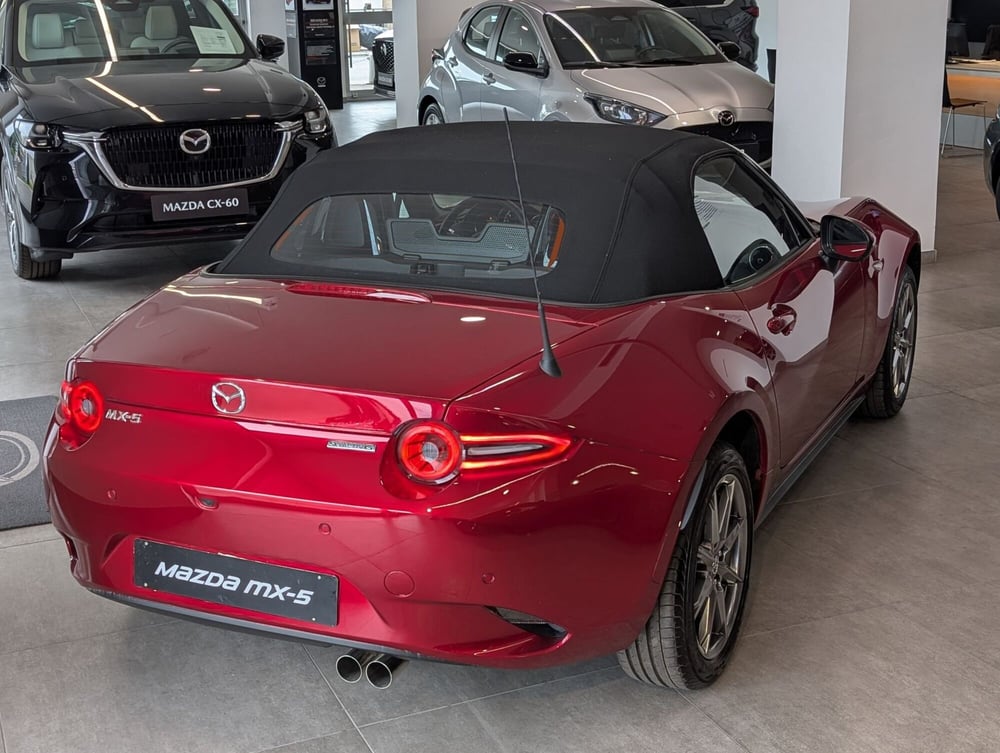 Mazda MX-5 nuova a Napoli (5)