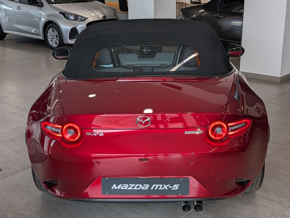 Mazda MX-5 nuova a Napoli (6)
