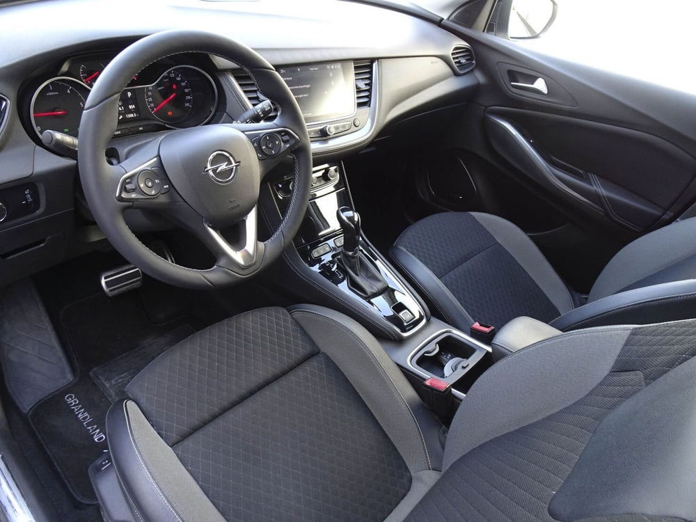 Opel Grandland X usata a Treviso (9)