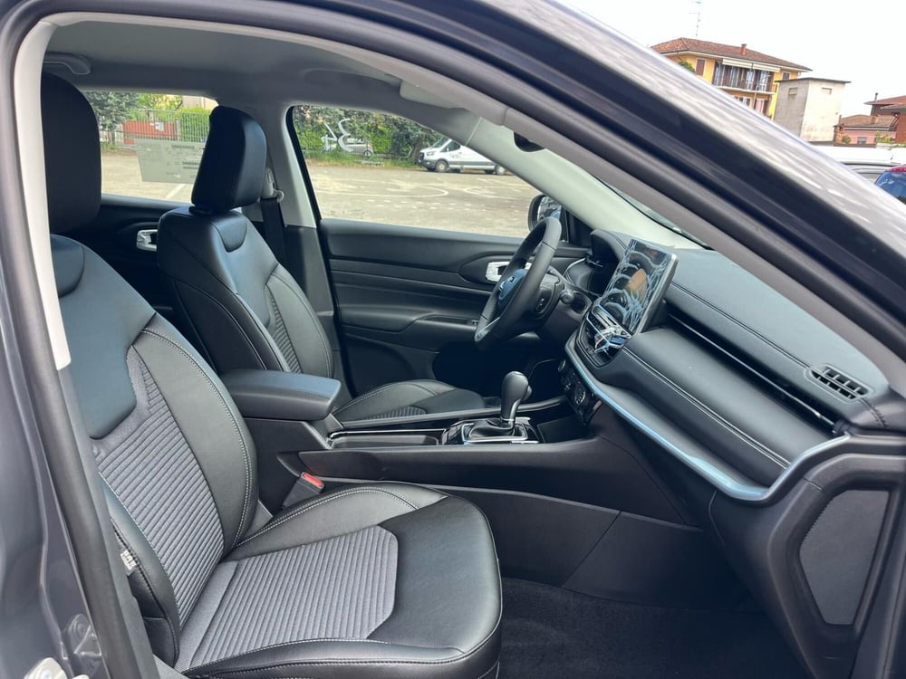 Jeep Compass nuova a Milano (12)