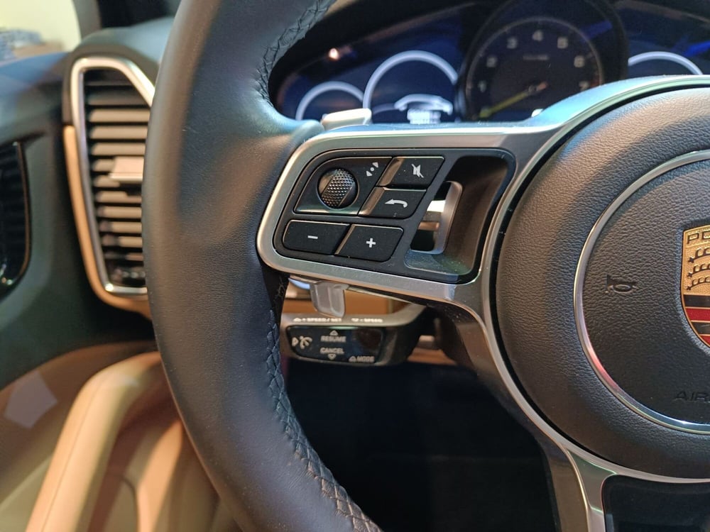 Porsche Cayenne usata a Pistoia (18)