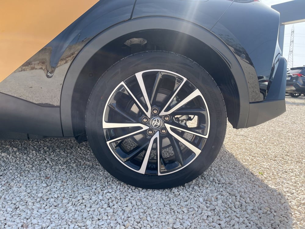 Toyota Toyota C-HR usata a Ragusa (5)