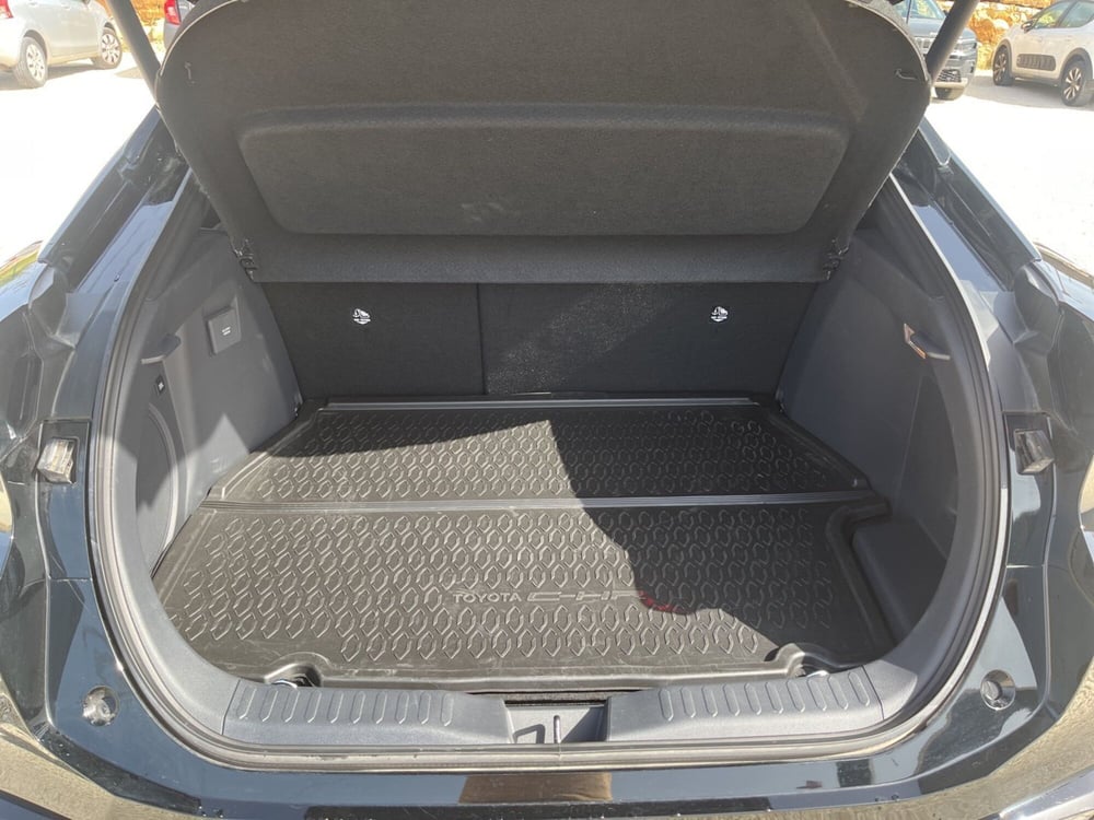 Toyota Toyota C-HR usata a Ragusa (6)