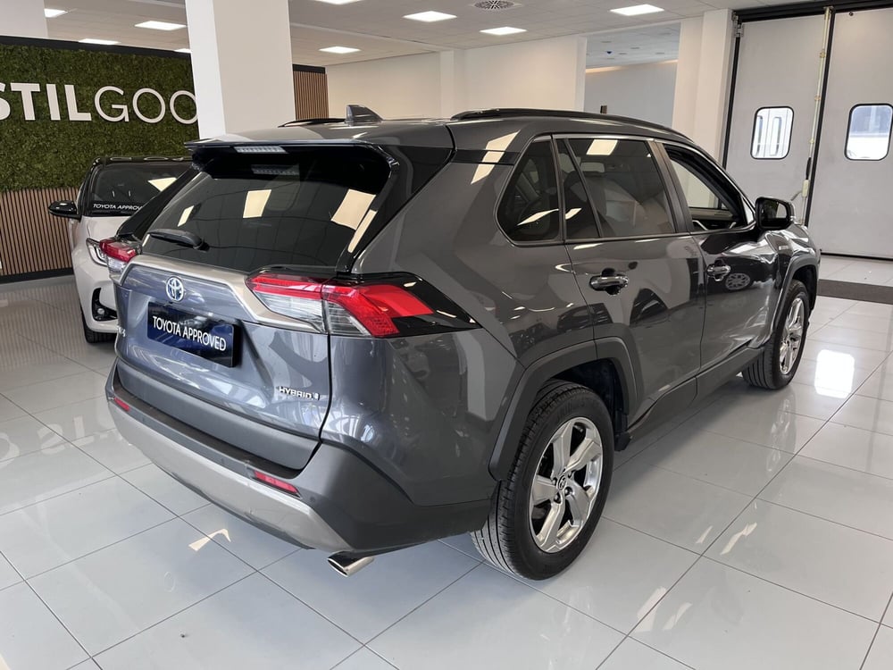 Toyota Rav4 usata a Prato (6)
