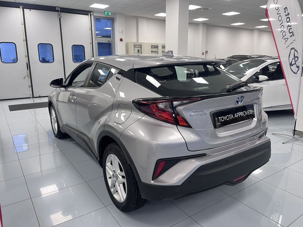 Toyota Toyota C-HR usata a Prato (4)