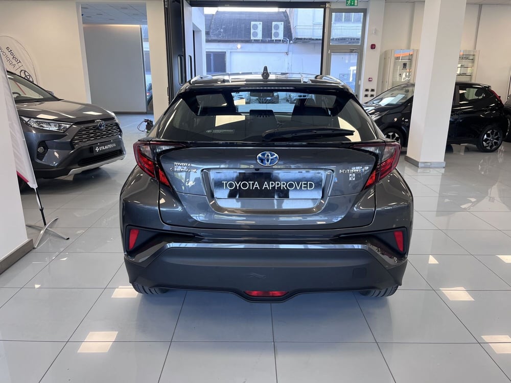 Toyota Toyota C-HR usata a Prato (5)