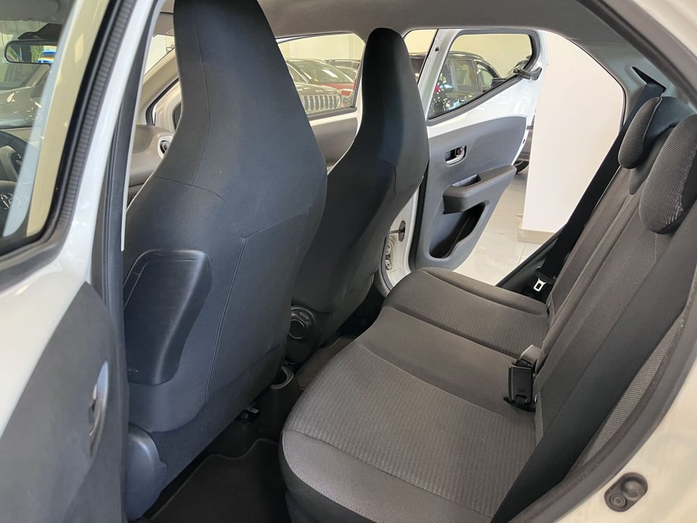 Toyota Aygo usata a Prato (9)
