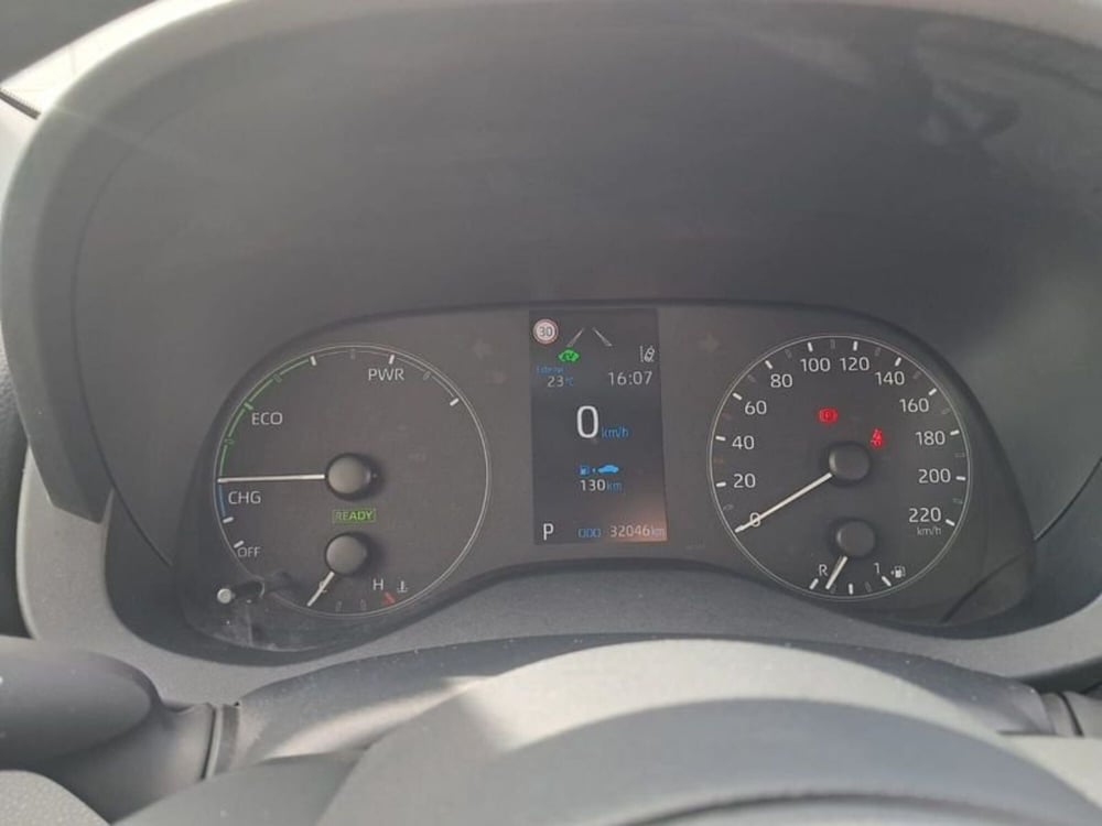Toyota Yaris Cross usata a Cagliari (16)