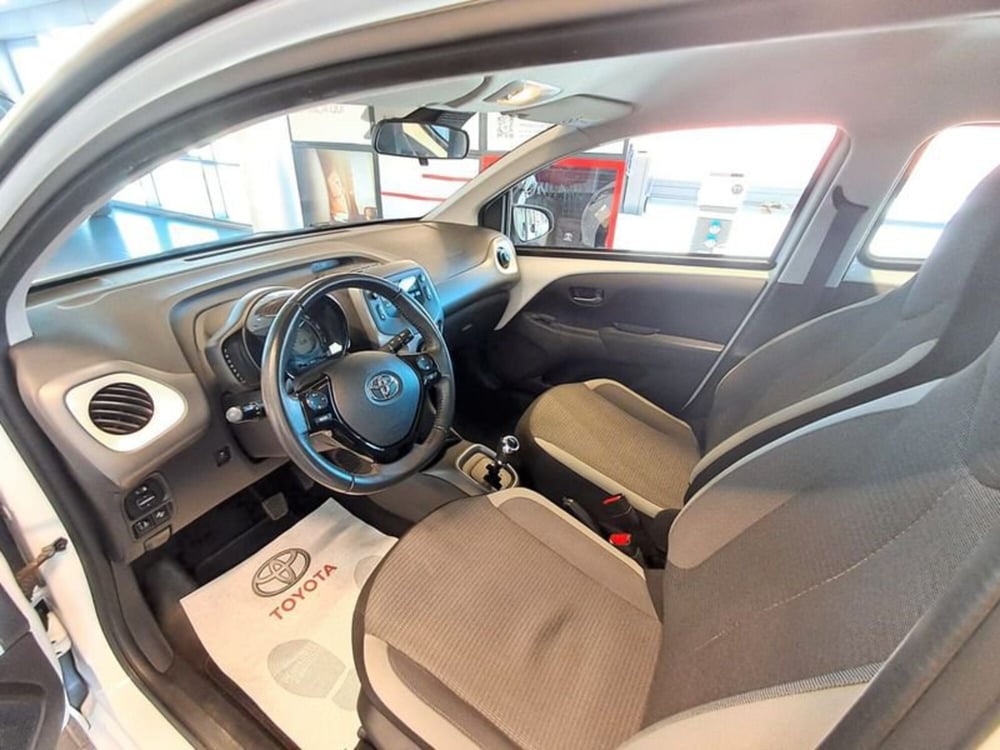 Toyota Aygo usata a Cagliari (11)