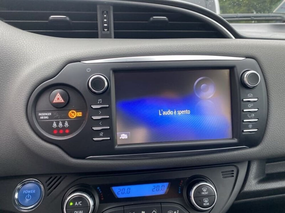 Toyota Yaris usata a Vicenza (17)