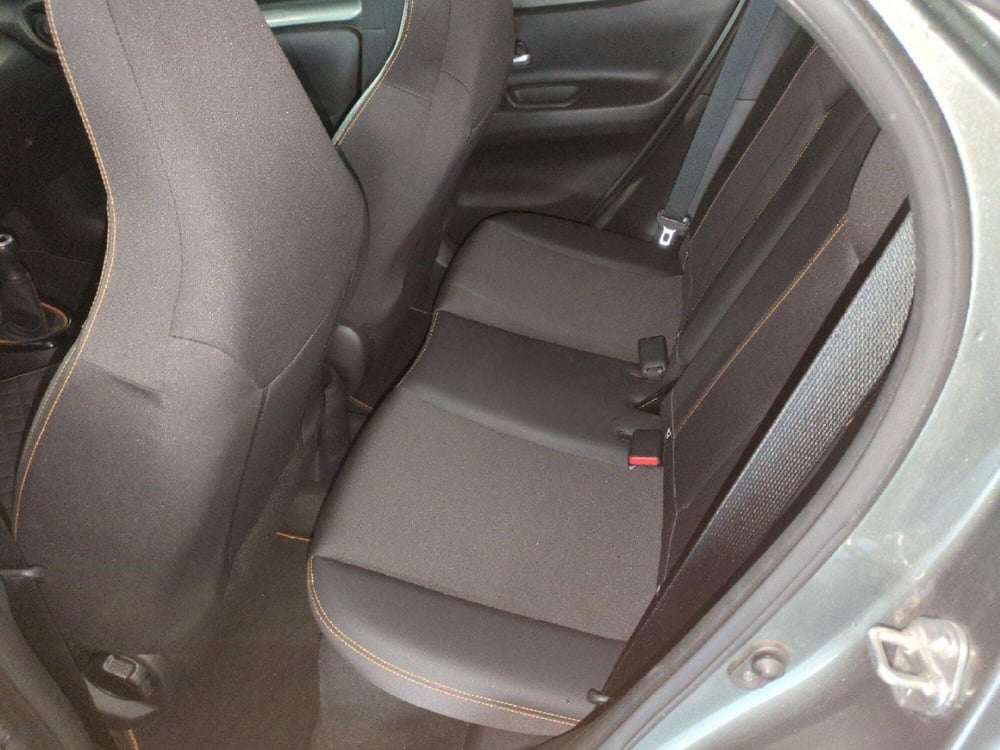 Toyota Aygo X usata a Milano (11)
