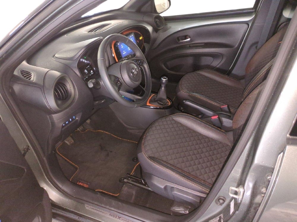Toyota Aygo X usata a Milano (14)