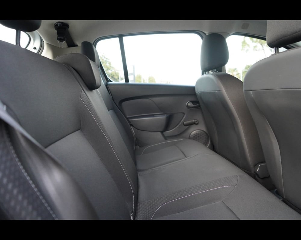 Dacia Sandero usata a Treviso (14)