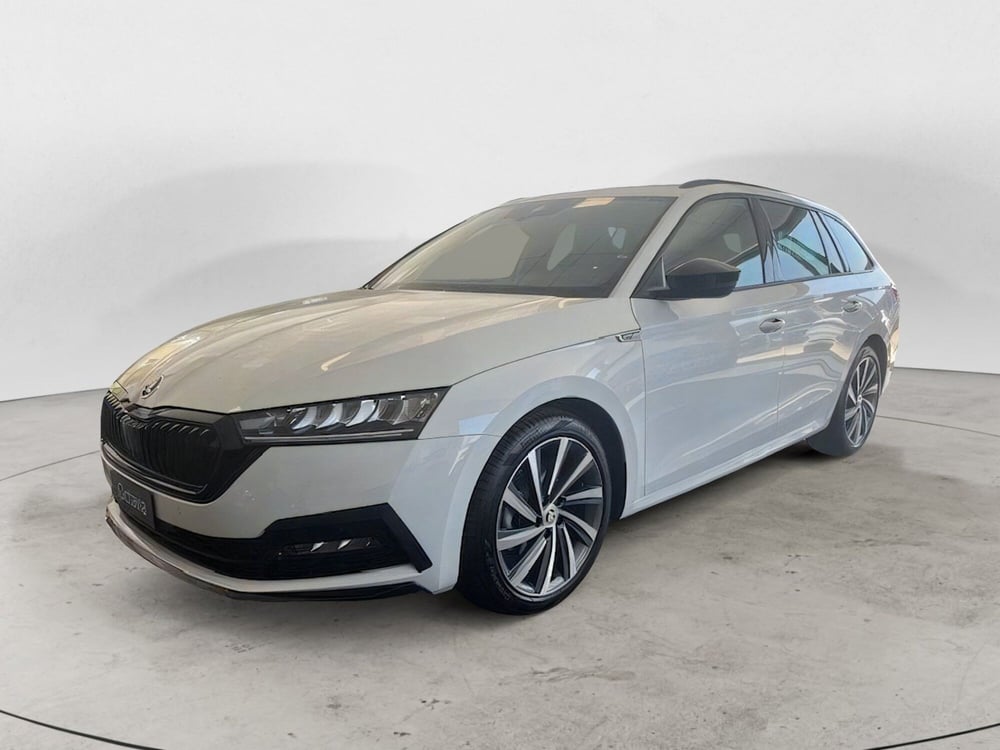 Skoda Octavia Station Wagon nuova a Ascoli Piceno